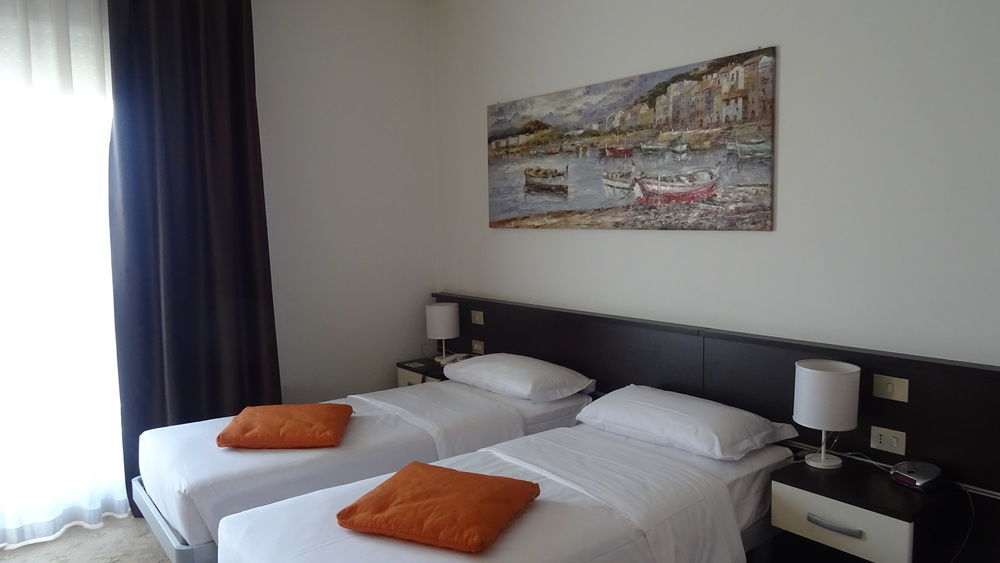 Hotel Eurorest Conegliano Exterior foto