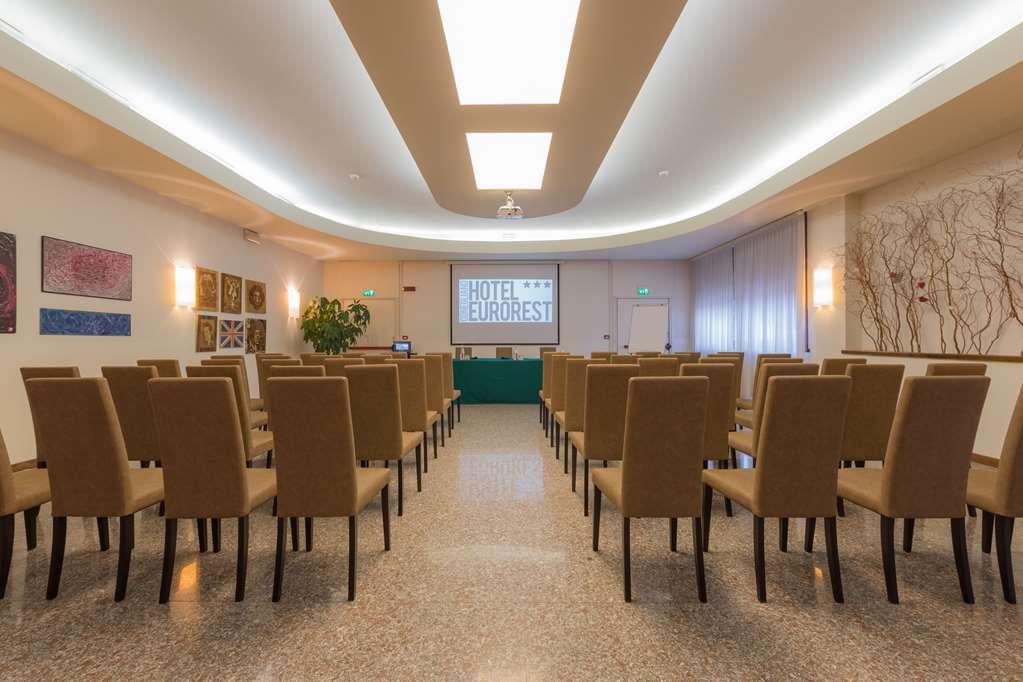 Hotel Eurorest Conegliano Instalações foto